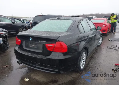 2009 BMW 328I xDrive z USA, uszkodzony, nr VIN WBAPK73589A453859